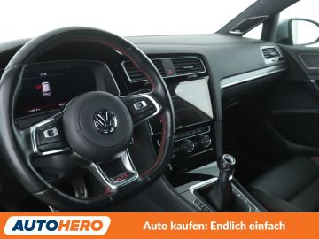 Volkswagen Golf - 11