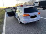 Volkswagen Golf 1.4 TSI 92kW Sound Var.  Sound mit Webasto - : V mit