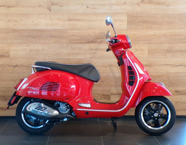 Vespa GTS 300 Super / Neuwertig !