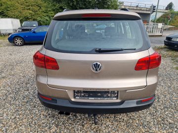 Volkswagen Tiguan - 8