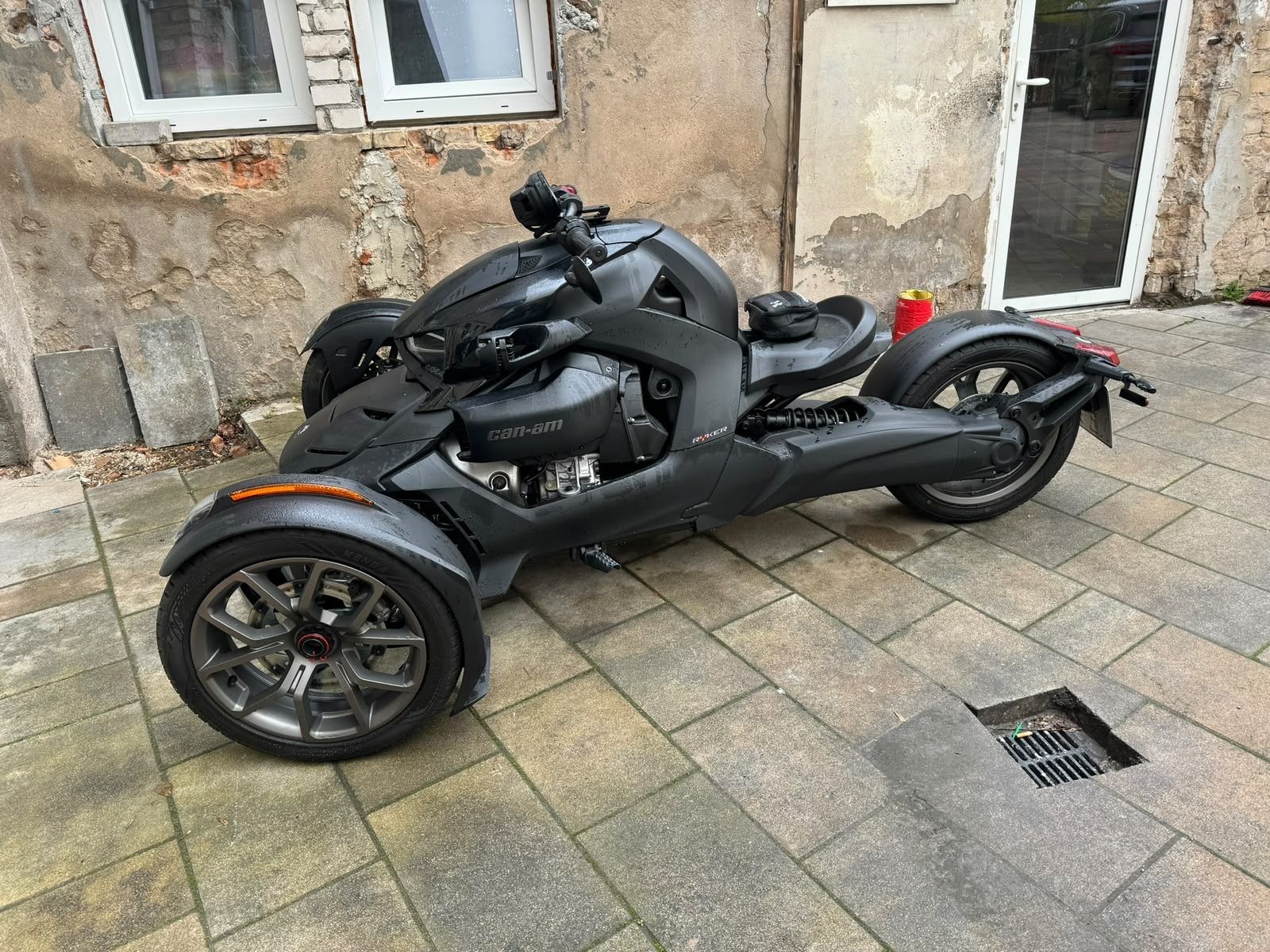 Bombardier 600
