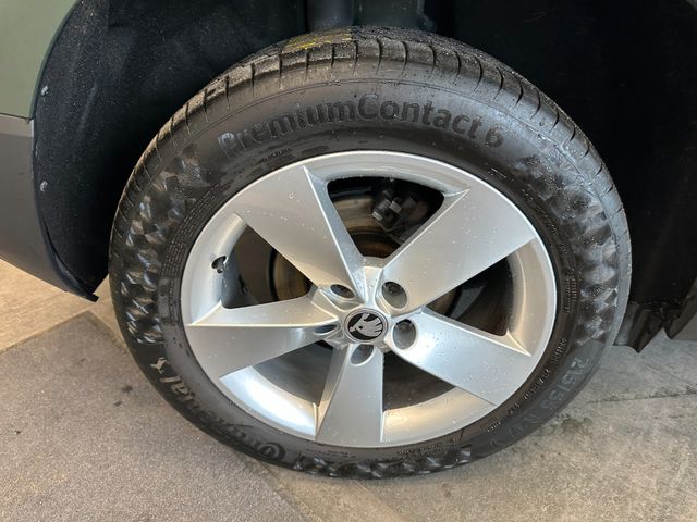 Skoda Karoq Ambition *1.Hand*AHK*PDC*NAVI*