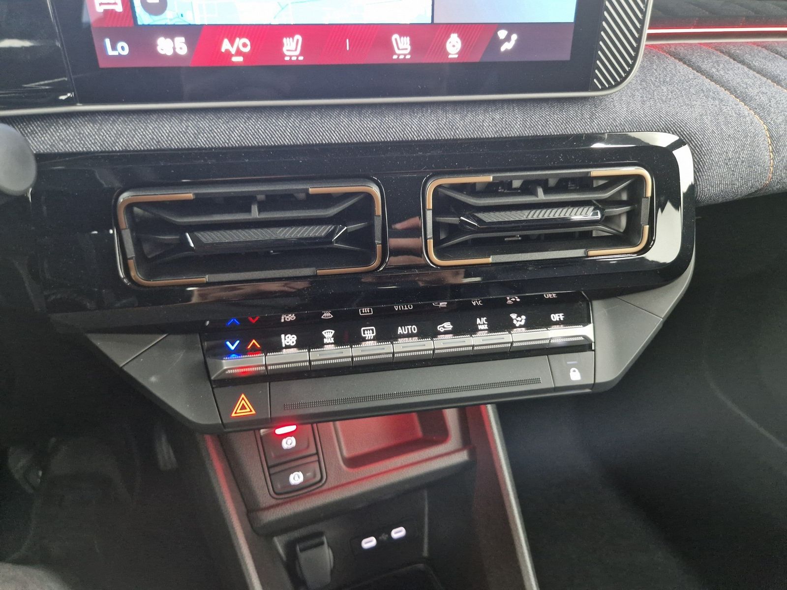 RENAULT R 4 E-Tech Techno 150 Comfort Range – Bild 18