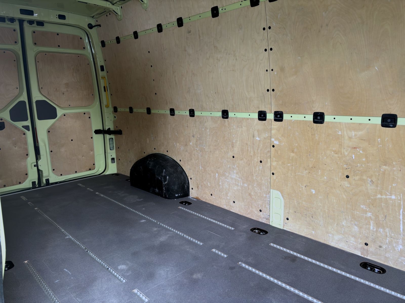 Volkswagen Crafter - Bild 15