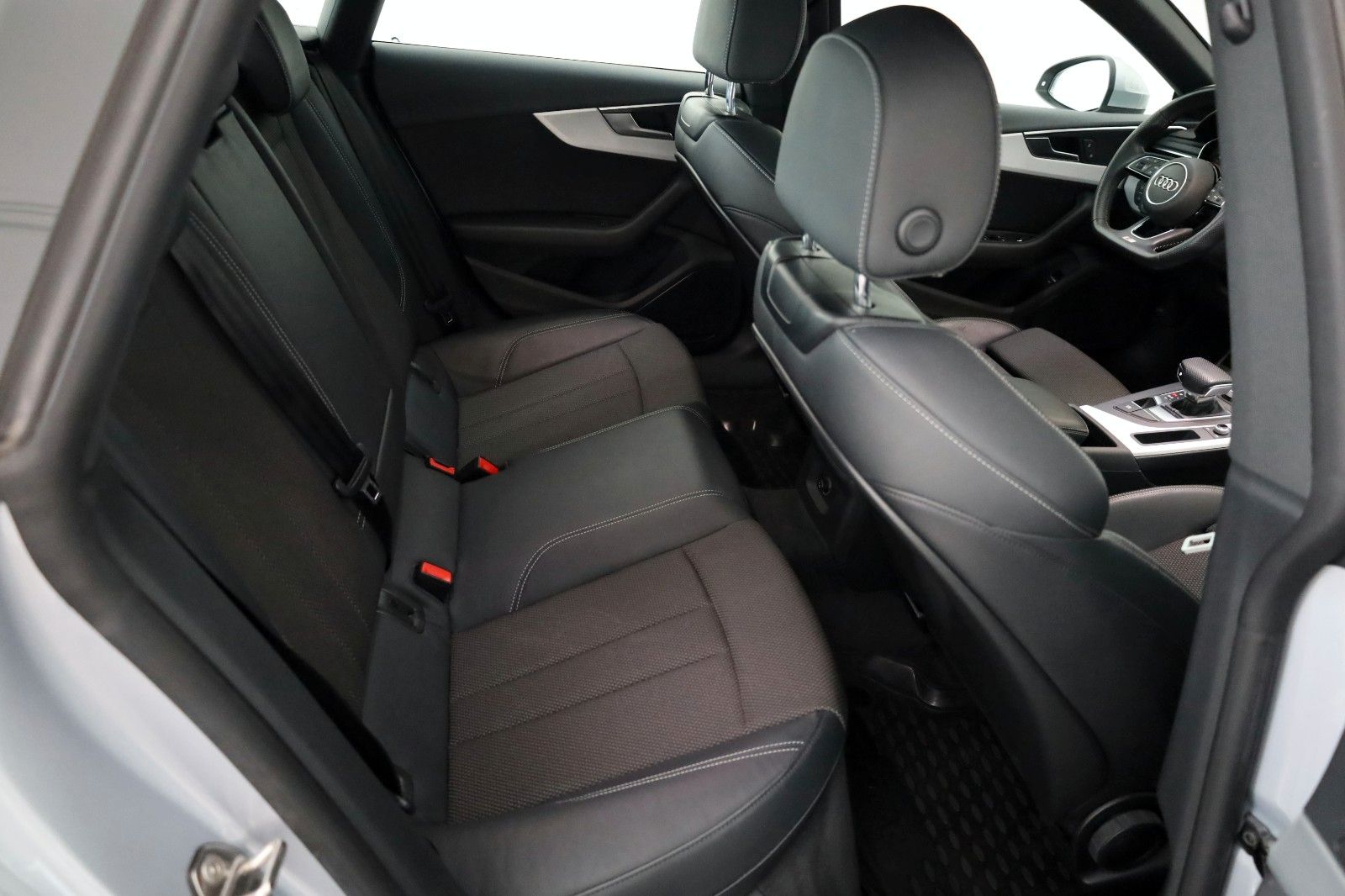 Fahrzeugabbildung Audi A5 Sportback 35 TDI S line,Virtual,Navi,LED,PDC