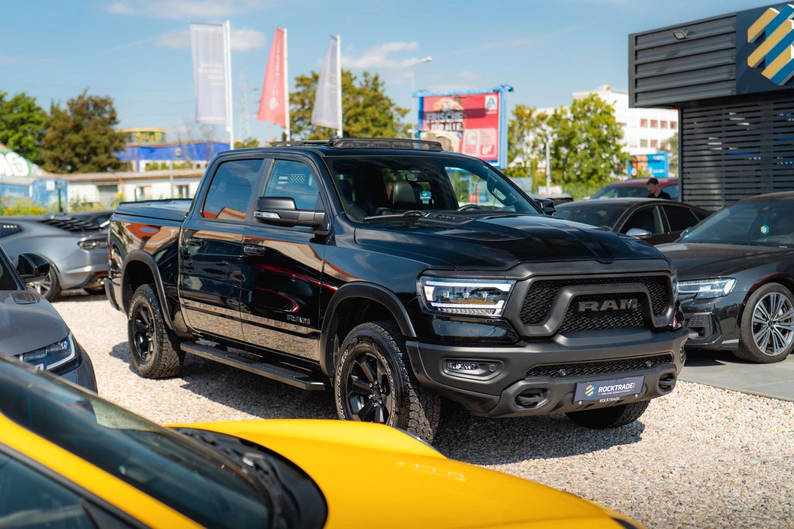 Fahrzeugabbildung Dodge RAM 5.7 V8 HEMI 4x4 REBEL OFFROAD Night AxleLock