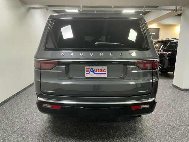 Fahrzeugabbildung Jeep WAGONEER SERIES III 5.7L-V8 ETORQUE-LUFTFEDERUNG