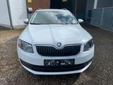 Skoda Octavia Combi Elegance 1.4 TSI*DSG*XENON*17ZOLL - Skoda Octavia: Kombi, Elegance