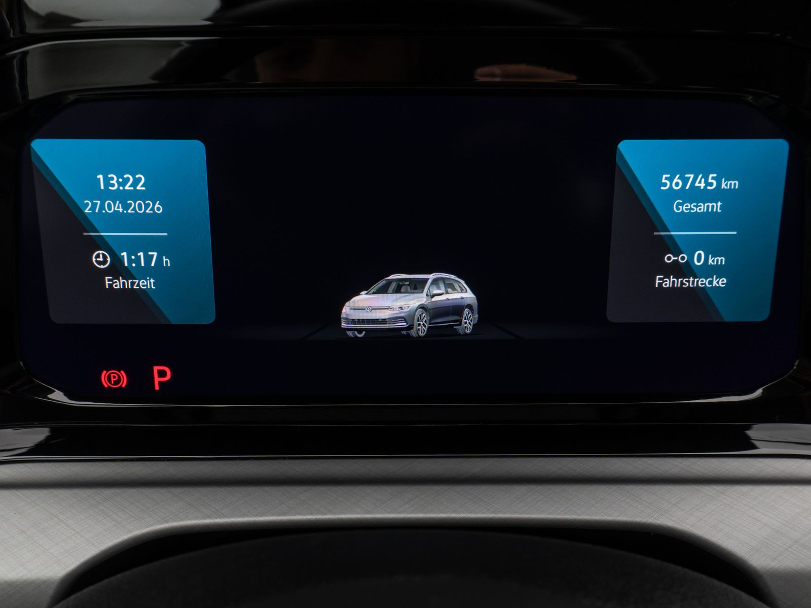 Fahrzeugabbildung Volkswagen Golf VIII Life 2.0 TDI SCR DSG HUD Kamera Lnkrhz