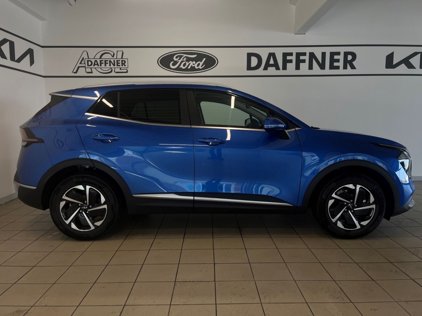 Fahrzeugabbildung Kia Sportage Vision 1.6 T-GDI, Navi, Teilleder, Elkr