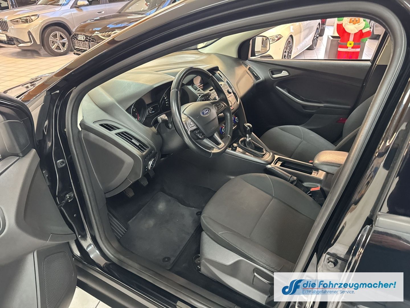 Fahrzeugabbildung Ford Focus Business CarPlay Zahnriemen neu Mehrzonenk