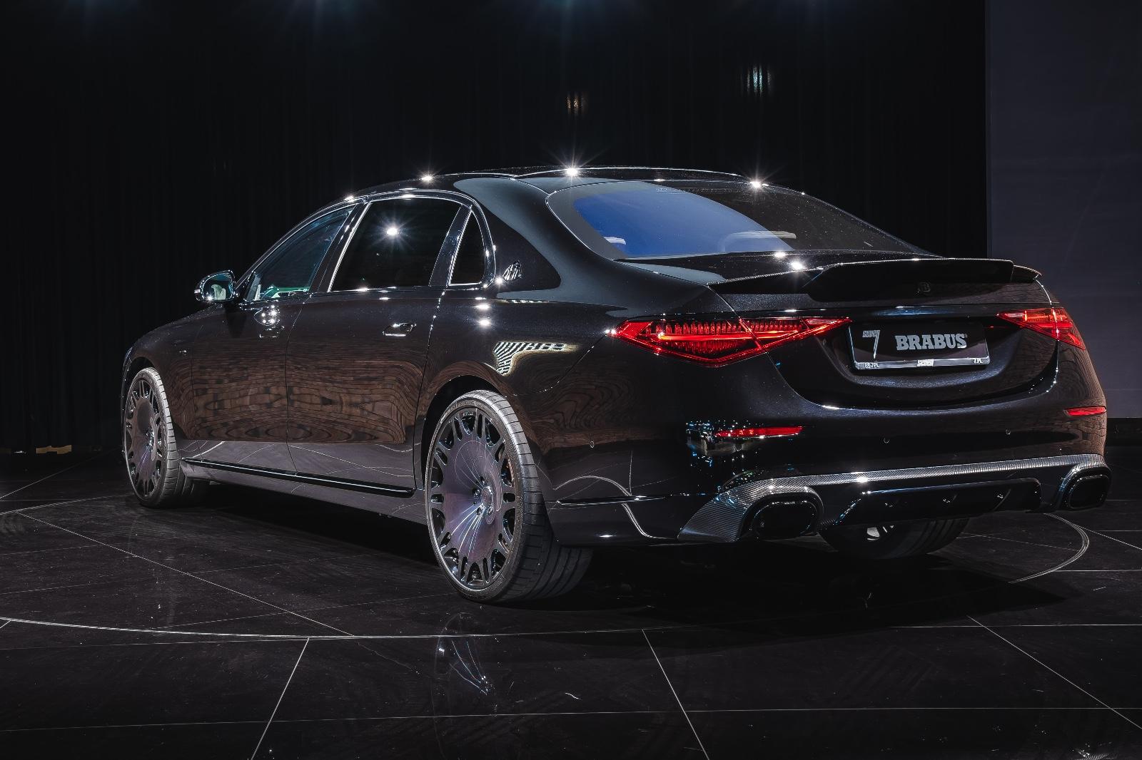 Mercedes-Benz Maybach S680 V12 | 4Matic | BRABUS carbon kit