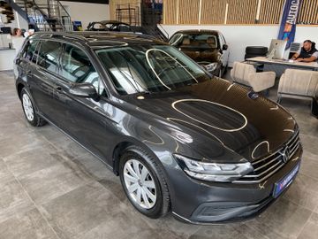 Volkswagen Passat Variant *LED*AHK*ACC*3ZONEN*1HAND*