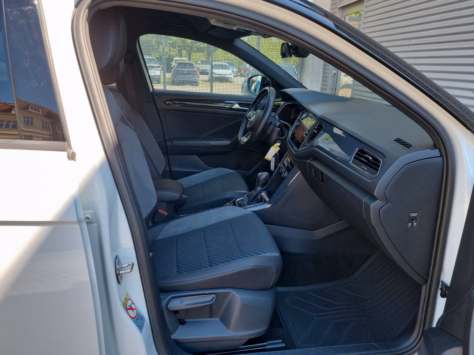 Volkswagen T-Roc 2.0 TSI 4M R-line LED VIRTUAL SUZUKA 19"