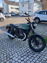 Moto Guzzi V7 II Stone - Offers matching your search criteria