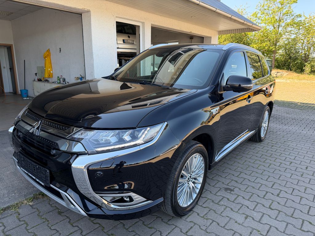 Image of Mitsubishi Outlander
