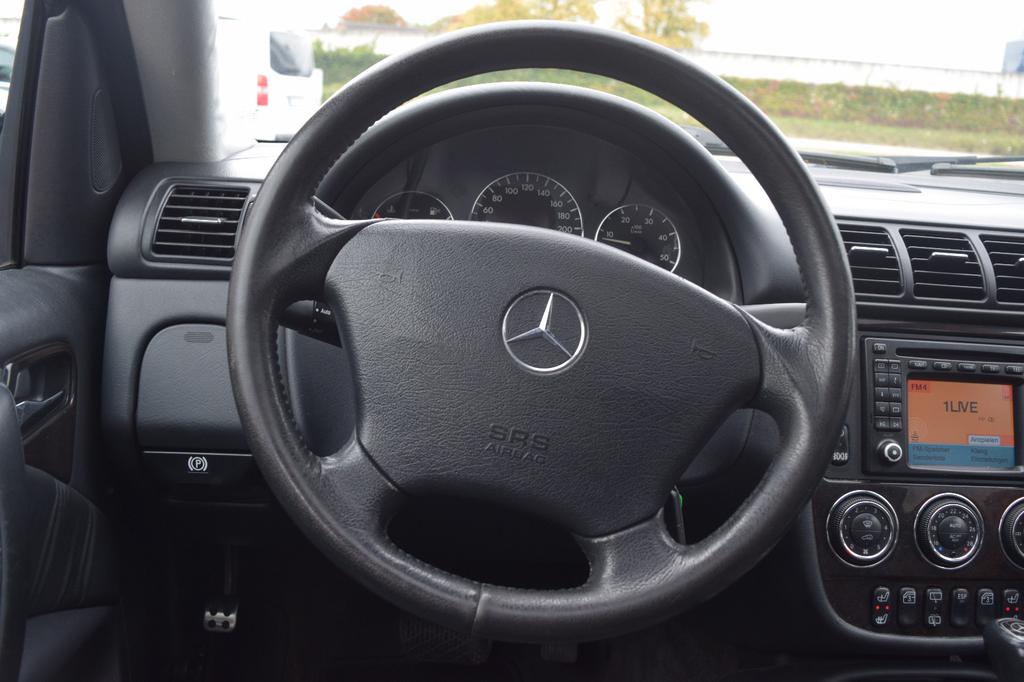 Mercedes-Benz ML 400