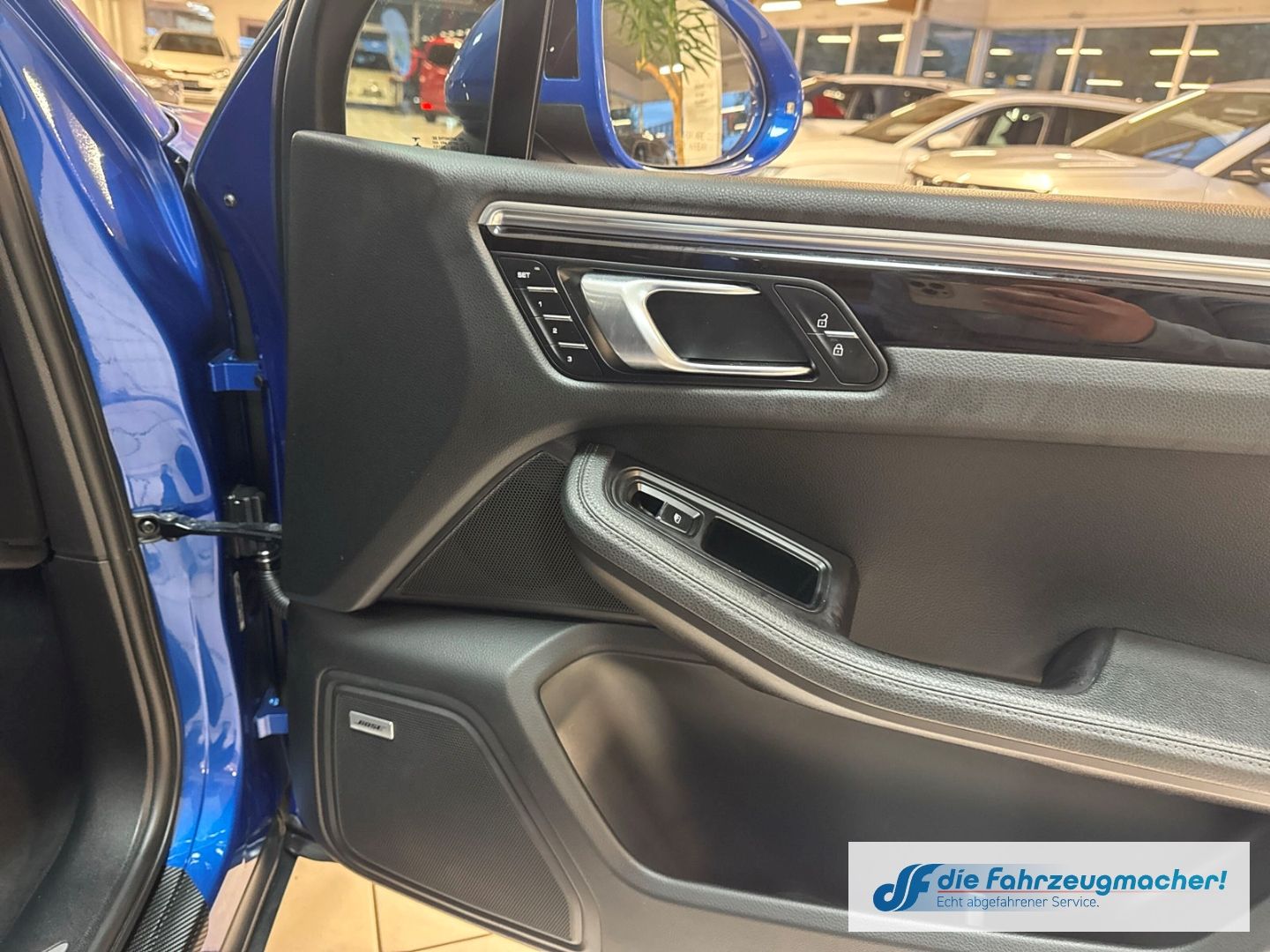 Fahrzeugabbildung Porsche Macan S El. Panodach Navi Memory Sitze Soundsyst
