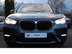 Fahrzeugabbildung BMW X1 sDrive 18 i Sport Line*harman/kardon*Kamera*