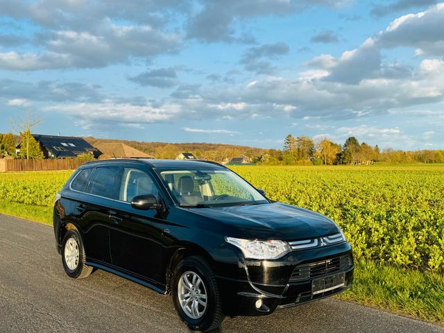 Mitsubishi Outlander 2.0 Anhängerkupplung Allwetter TÜVneu 