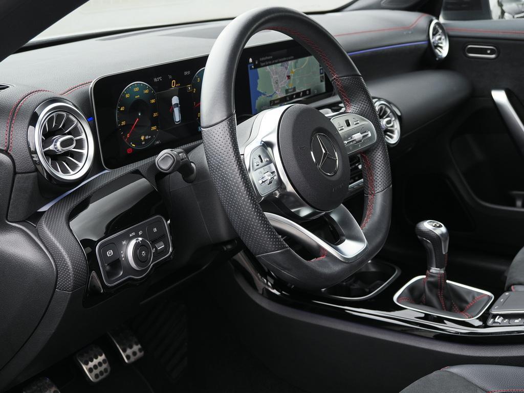 Mercedes-Benz CLA 200 SB AMG KAMERA PANO TEMPO SHZ AHK NIGHT, миниатюра 9