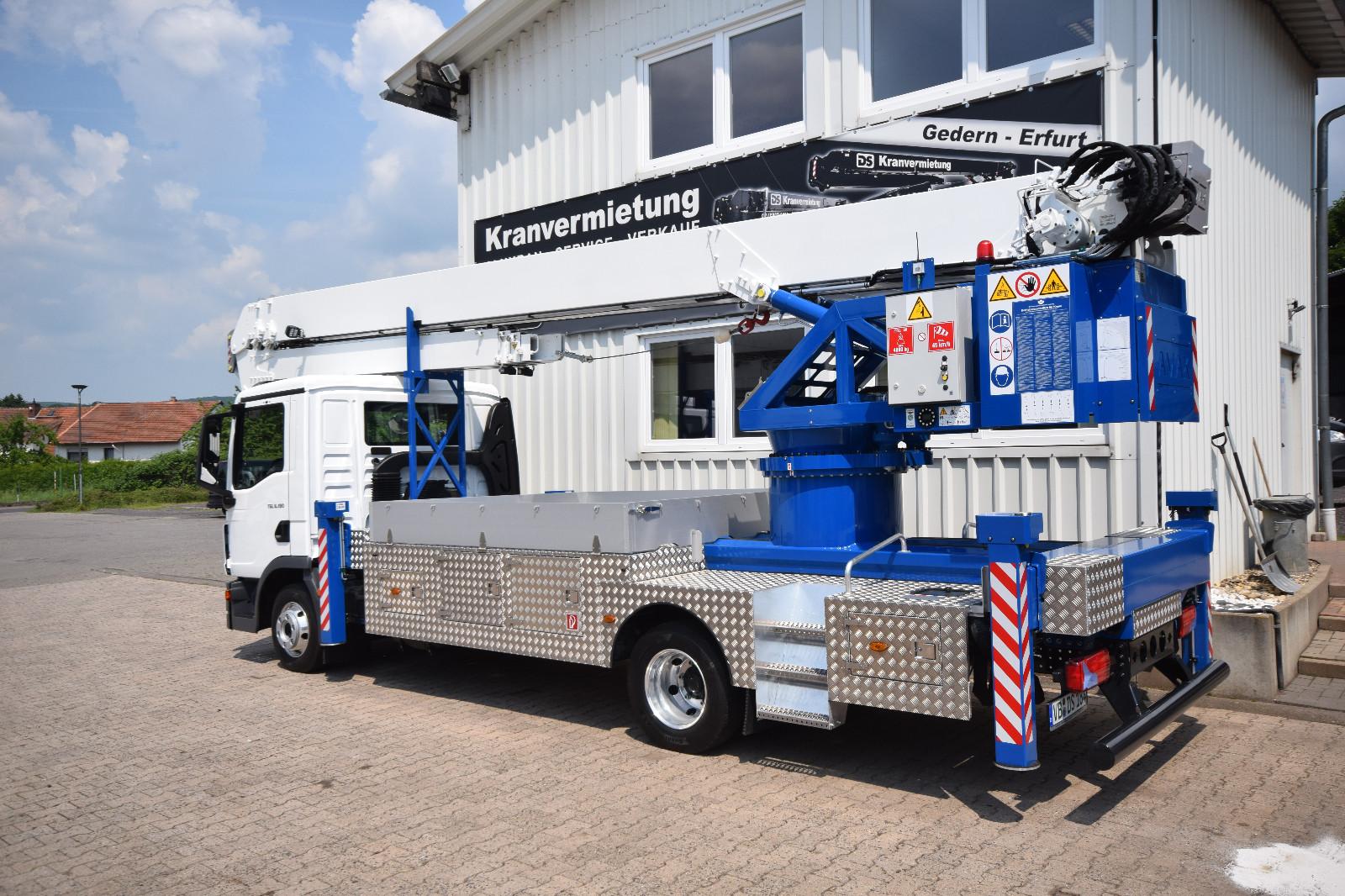 MAN Amak 80 Klaas 37Meter 2000kg Dachdecker