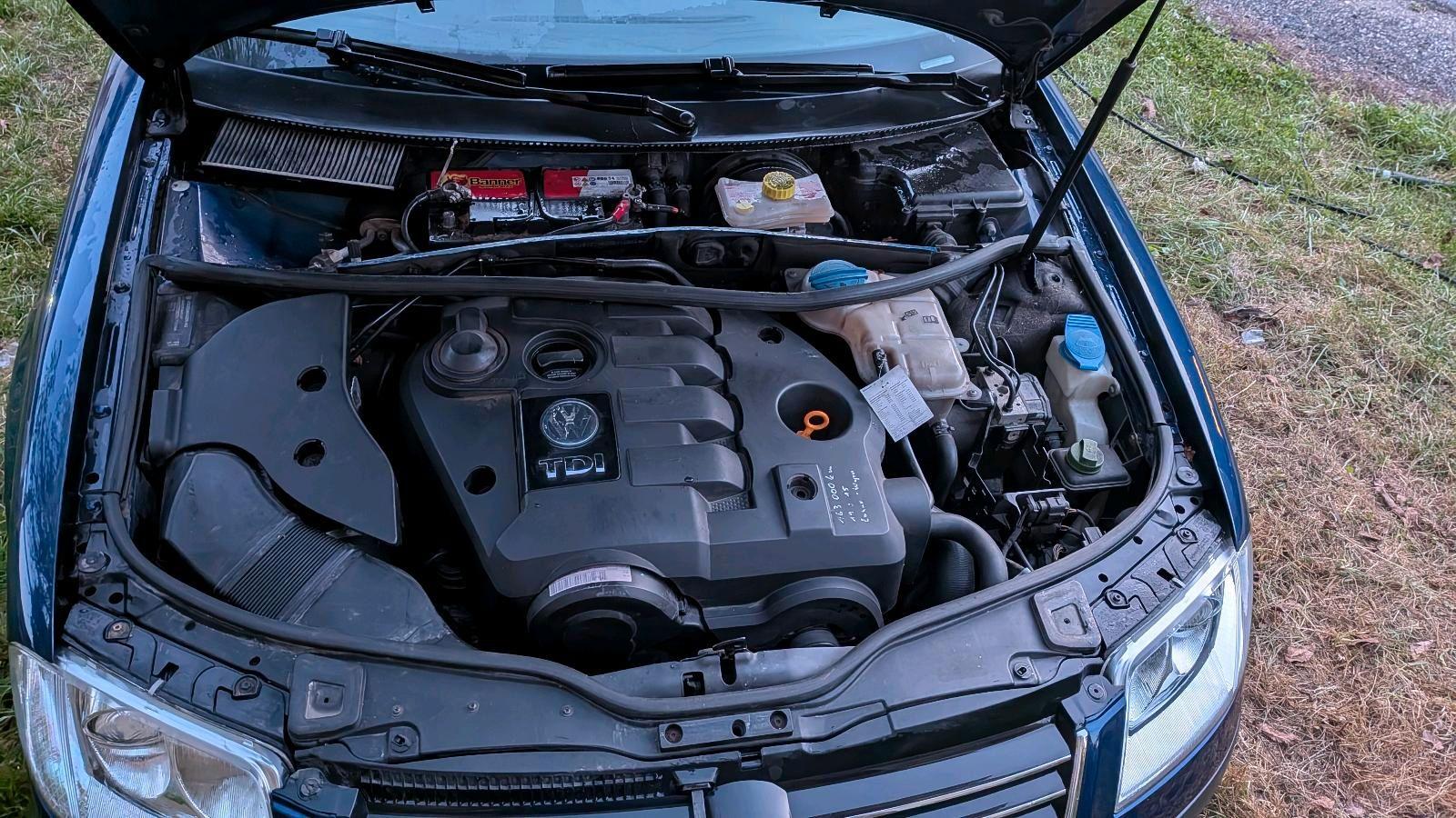 Volkswagen Passat 2004 — photo 10