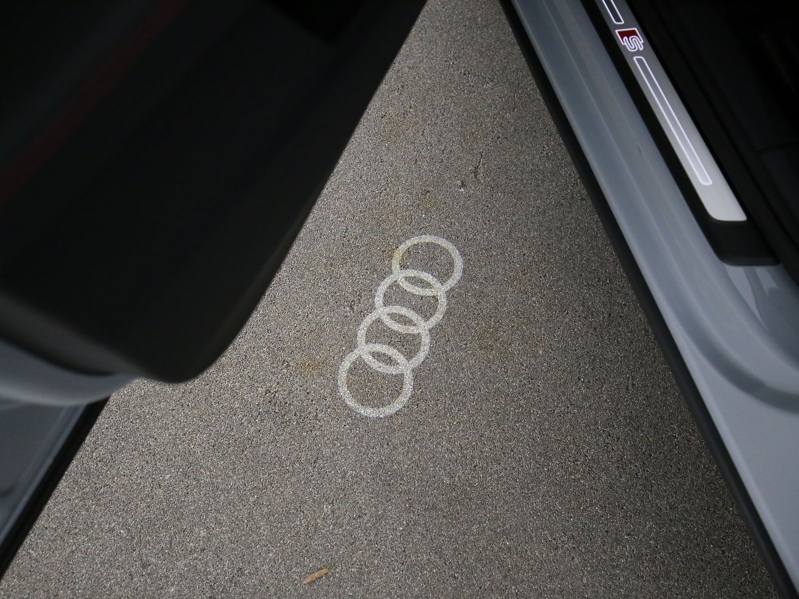 Audi SQ2 - Bild 23