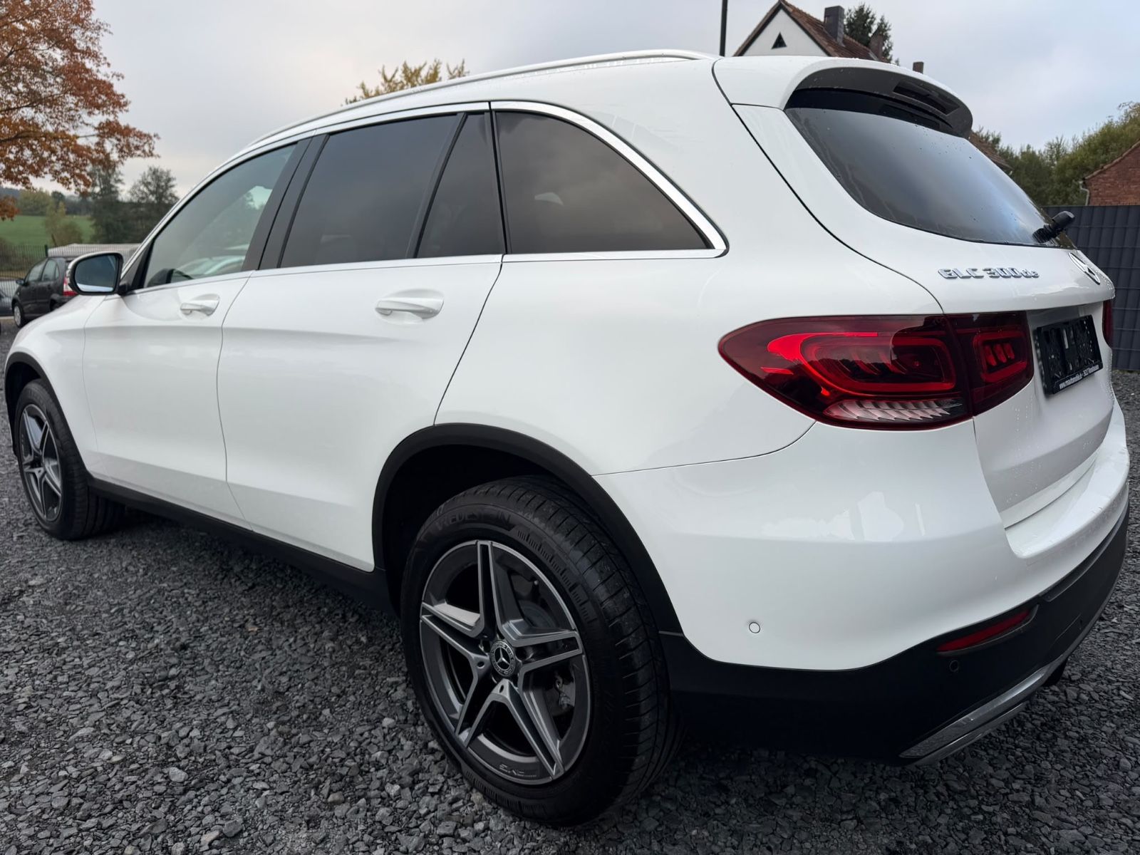 MERCEDES-BENZ GLC 300 de 4Matic AMG-PAKET/AHK/KAMERA – Foto 4