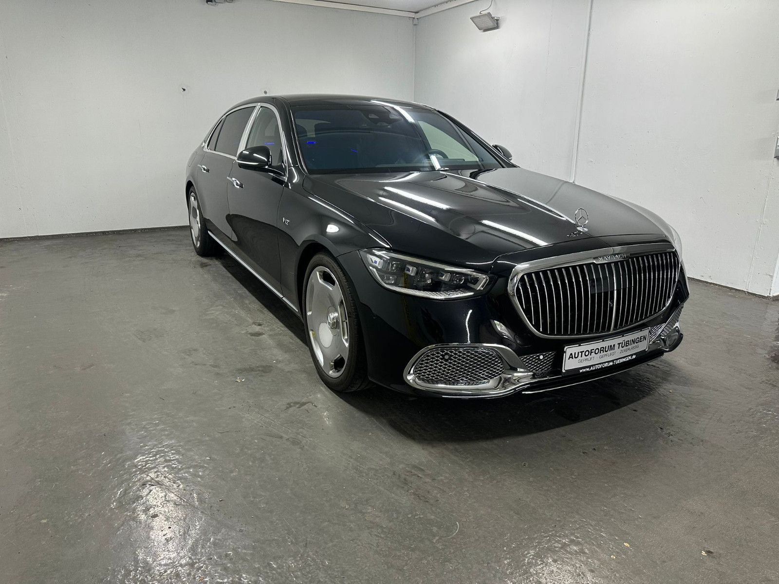 Fahrzeugabbildung Mercedes-Benz S 680 Maybach 4 matic *PANO*BURMESTER 4D*