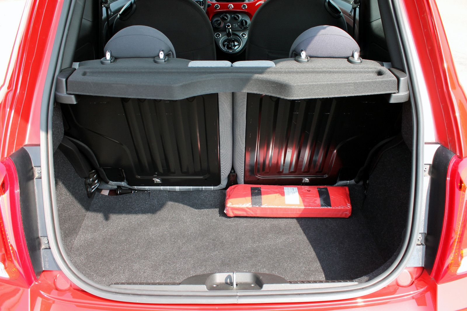 Fahrzeugabbildung Fiat 500 1.2 8V Dualogic LOUNGE Dolce Vita Navigation