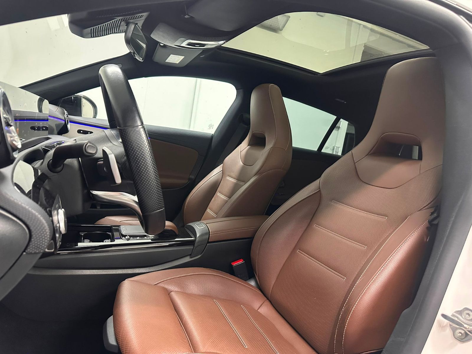Fahrzeugabbildung Mercedes-Benz CLA 250 e Shooting Brake *AMG-LINE*PANORAMA*AHK*