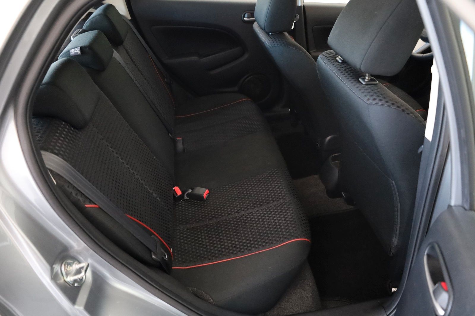 Fahrzeugabbildung Mazda 2 Lim. 1.3 Edition SH,Energy-Paket