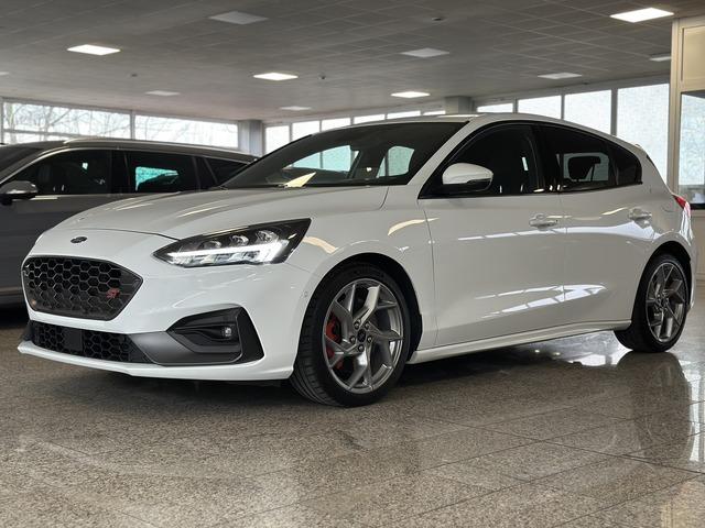 Ford Focus ST 2.3 HEAD-UP+KAMERA+ACC+RECARO+KEYLESS