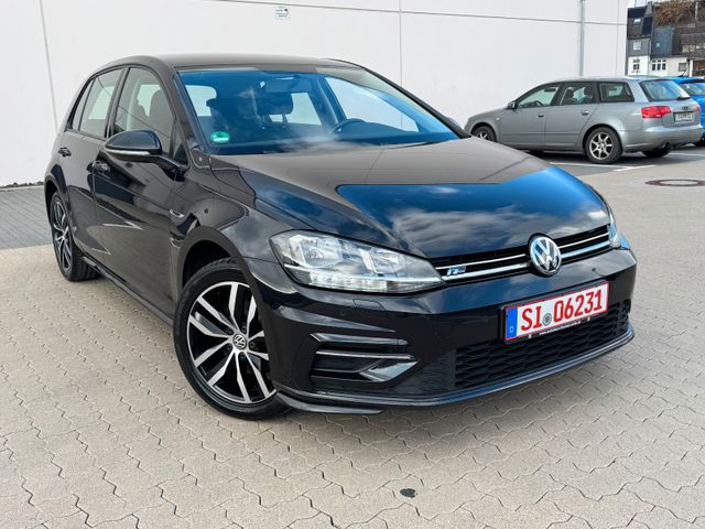 Volkswagen GOLF VII Lim. 2.0 TDI R-LINE NAVI LED 1 Hand