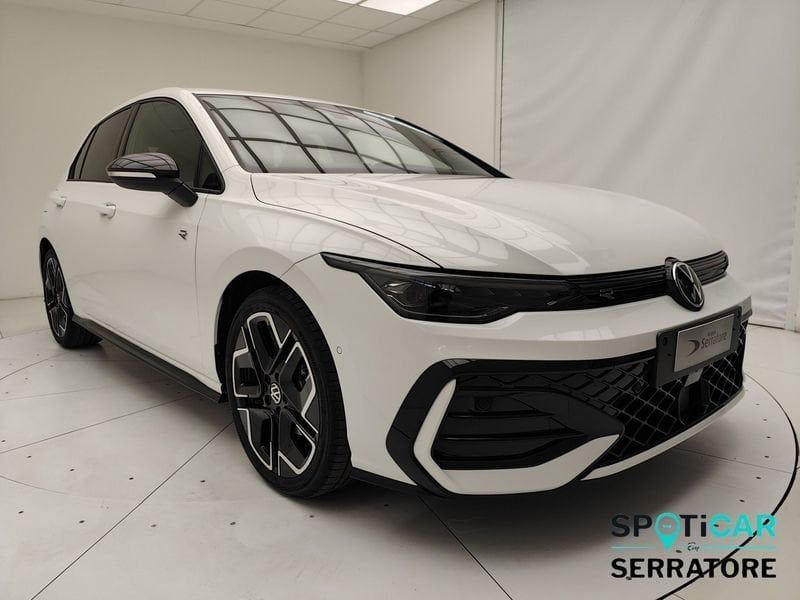 Volkswagen Golf VIII 2024 1.5 etsi R-Line Plus 1 imagem 3