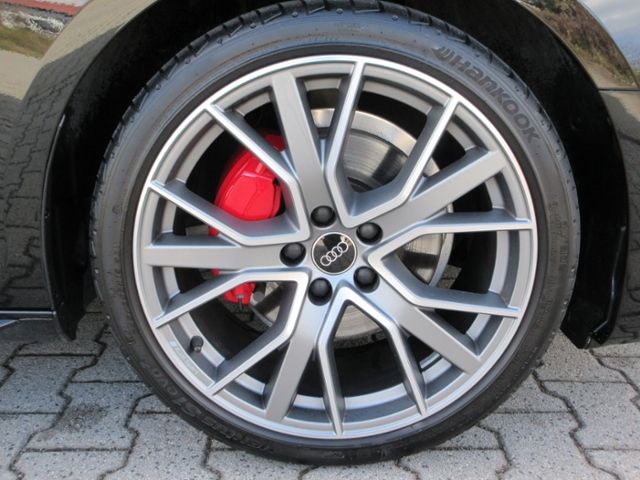 A4 Avant 40 TFSI S-tr. S line AHK/COMPETITION-ED