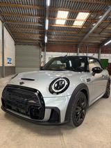 MINI Cooper S Cabrio; John Cooper Works Trim - MINI Cooper S Cabrio: Roadster, Works