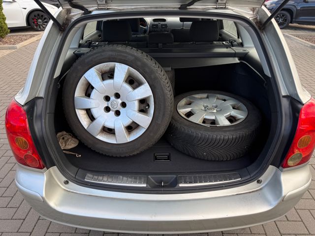 Toyota Avensis Kombi 1.8