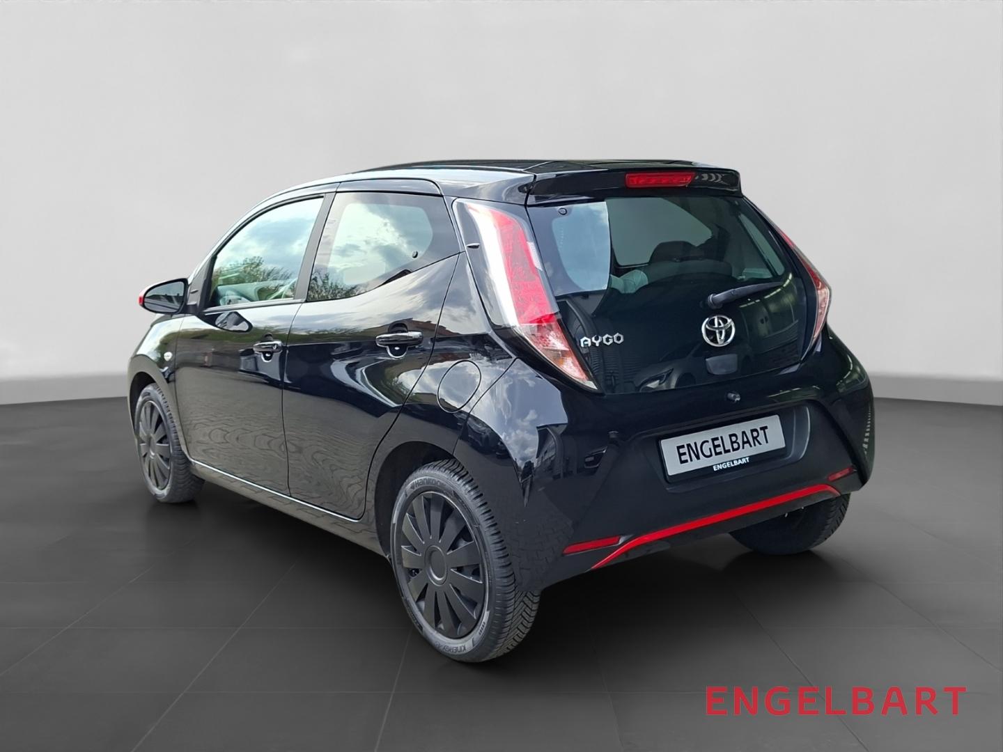 Toyota Aygo 1.0 X-Play Allwetterreifen