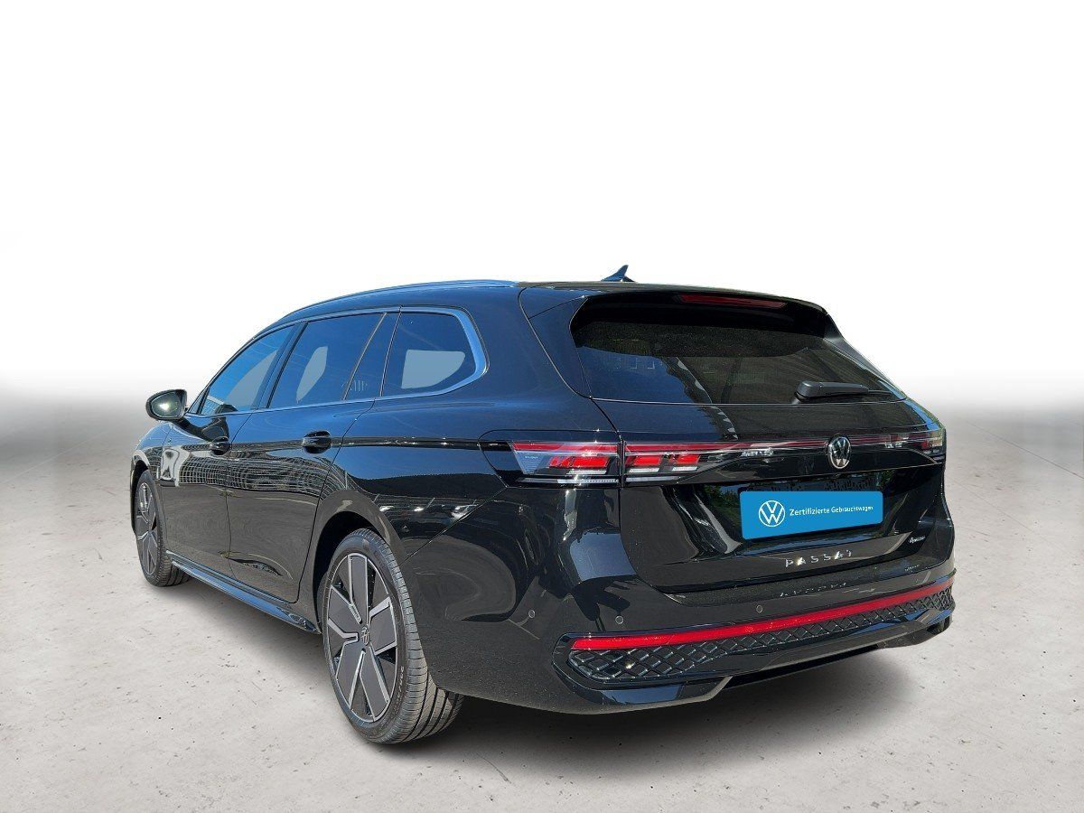 Volkswagen Passat R-Line 4M 2.0 TSI DSG AHK ACC NAV PANO 36 foto 5