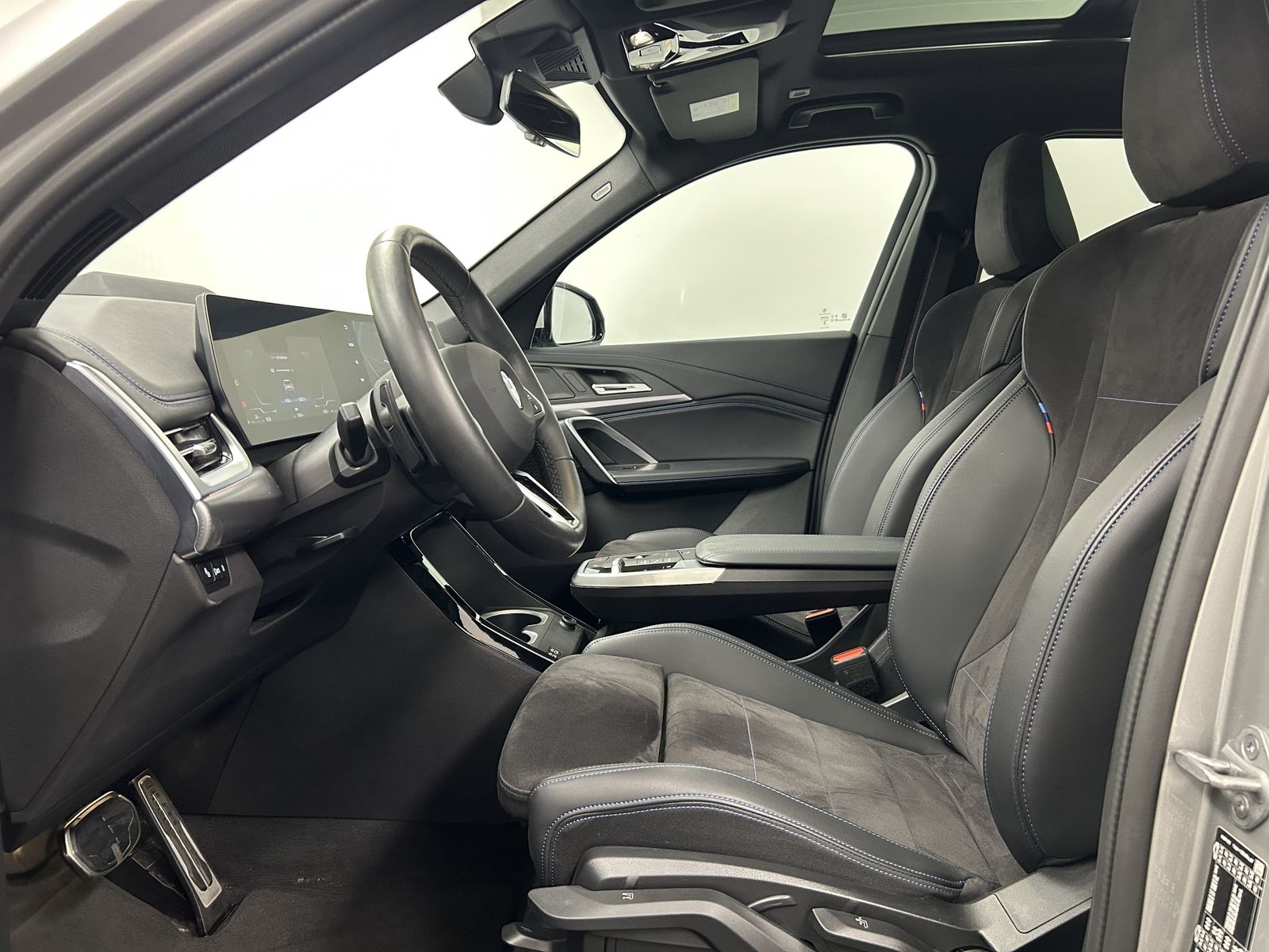 BMW X1 xDrive20d M Sportpaket Pro Pano. AHK DAB LED foto 4