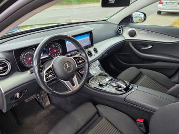 Mercedes E 220 - 9