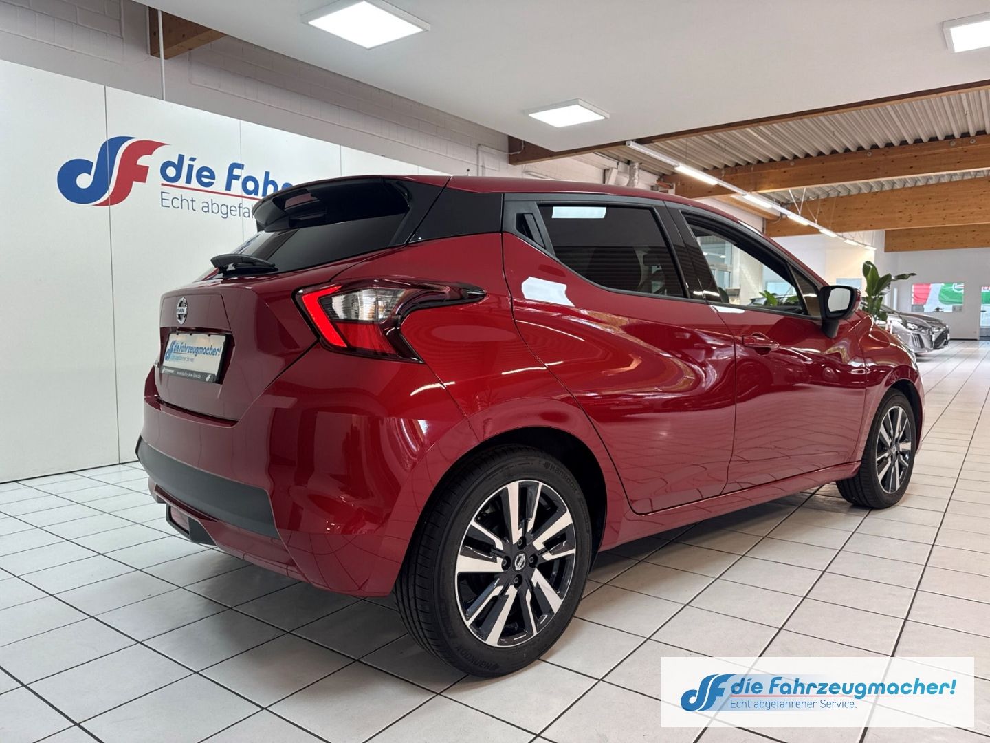 Fahrzeugabbildung Nissan Micra N-Connecta Navi DAB Ambientebeleuchtung SH