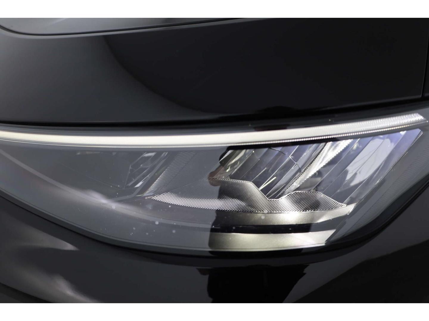 Volkswagen T-Roc 1.5 eTSI Life DSG NAV/LED/RFK/ACC/SH/PDC, миниатюра 21