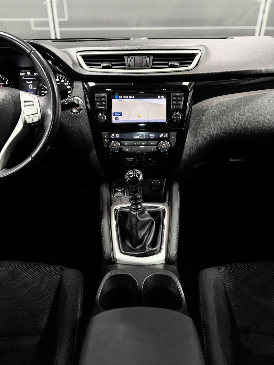 Fahrzeugabbildung Nissan Qashqai N-Vision#Kamera#Spur#Verkennung#Tempo