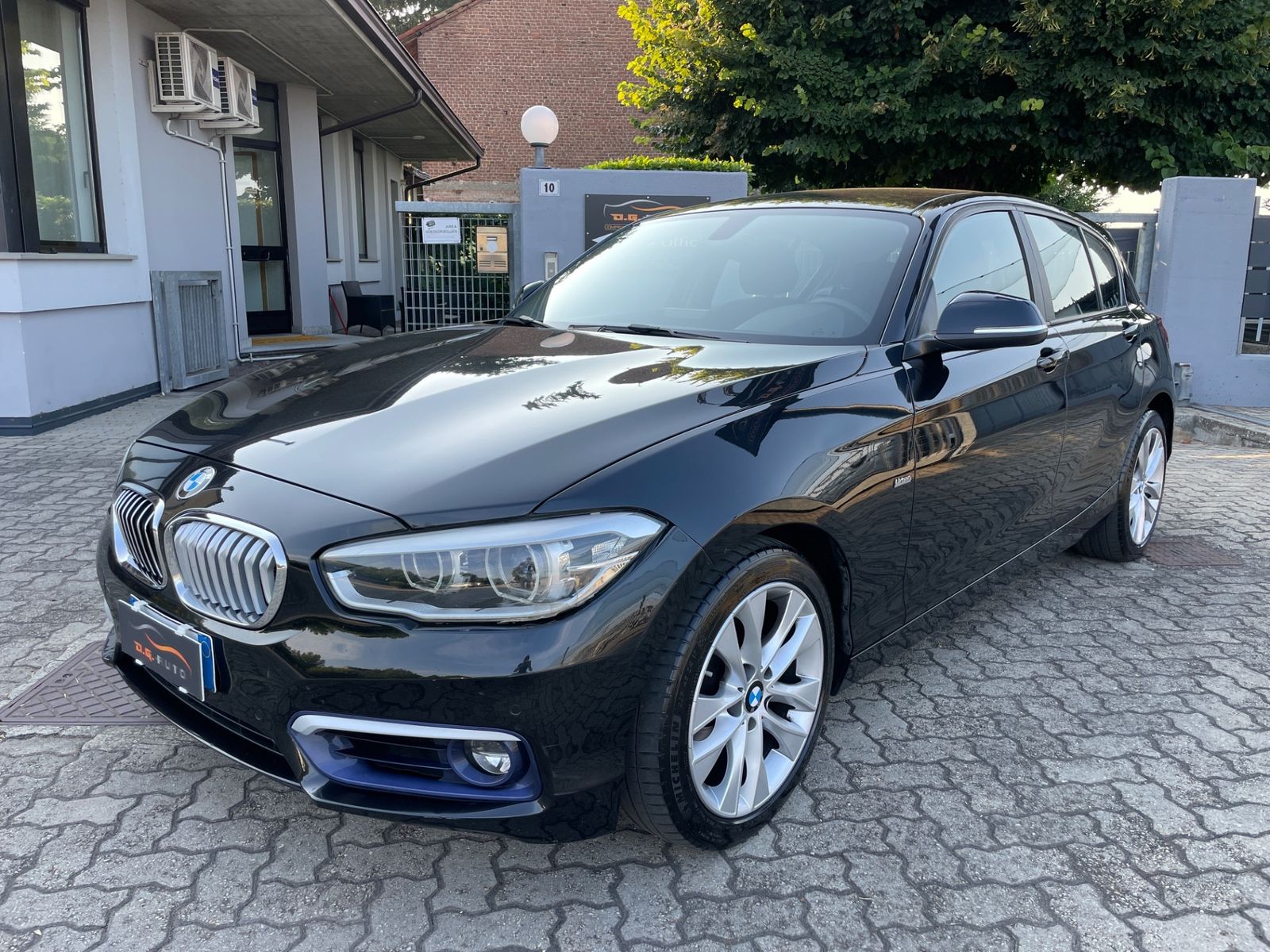BMW BMW Bmw 118 118d 5p. Urban