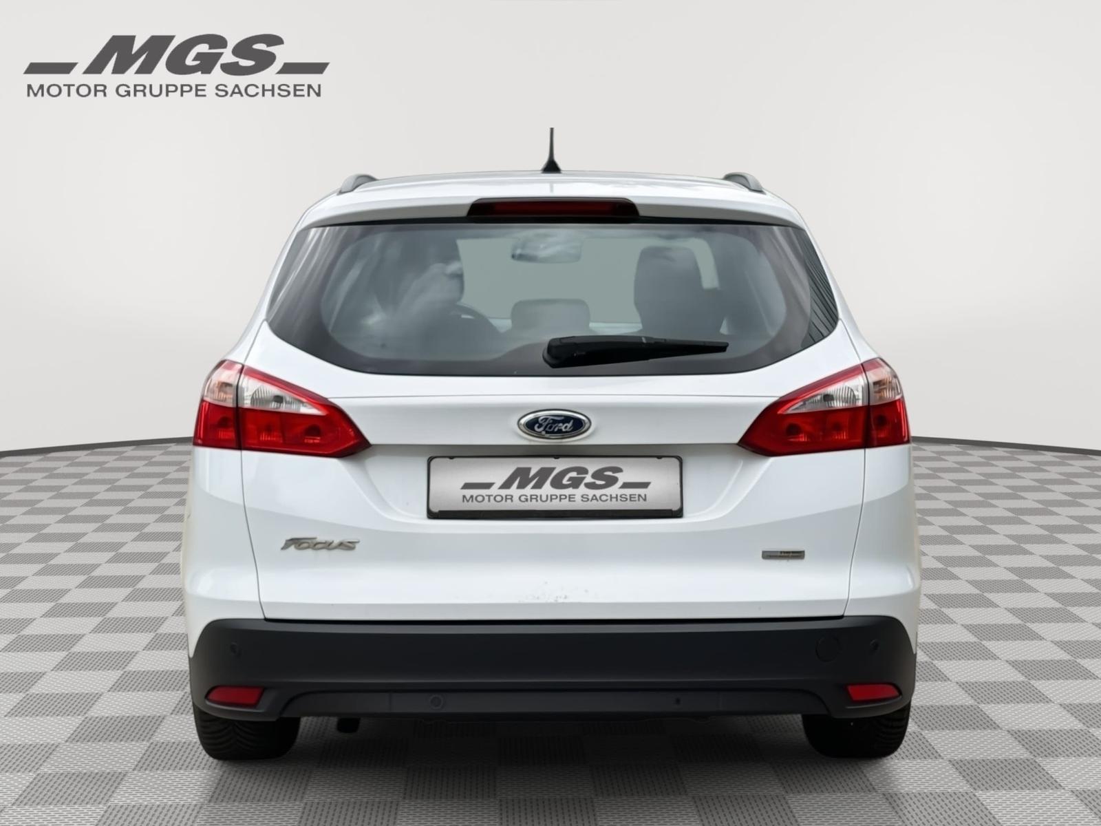 Ford Focus 2013 — photo 10
