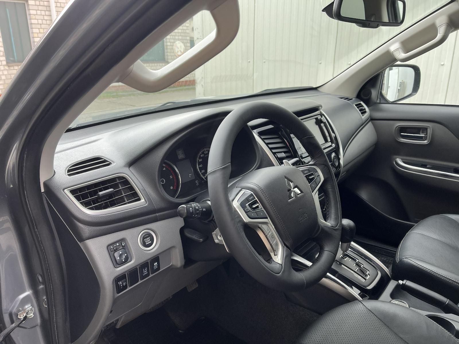 Mitsubishi L200 Top Doppelkabine 4WD.AHK.SHZ