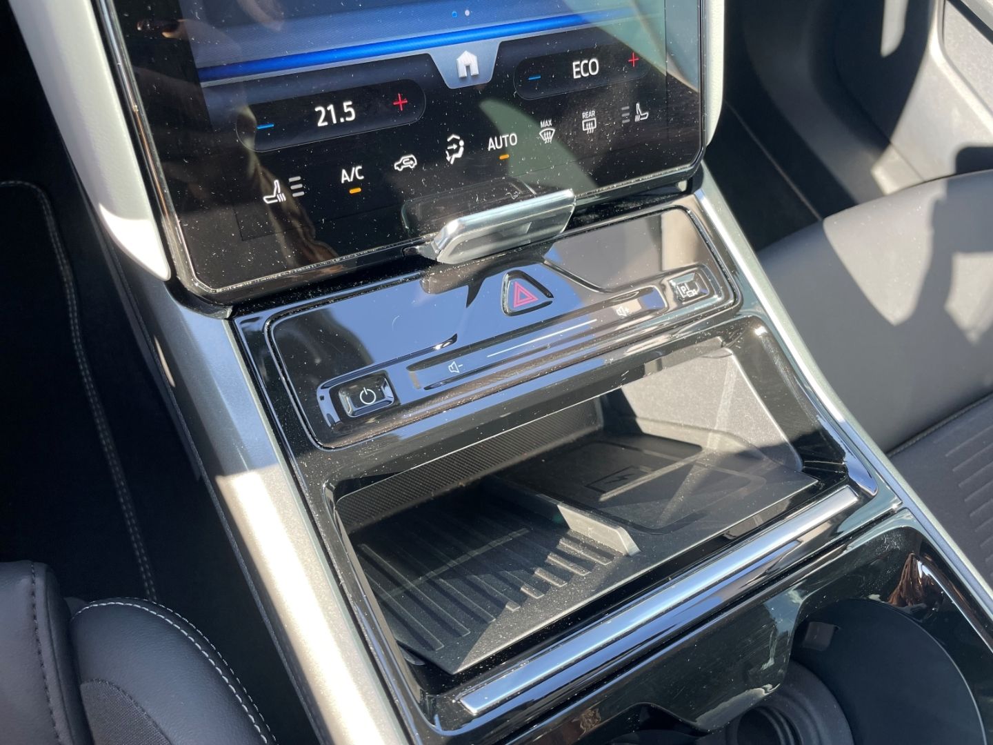 Fahrzeugabbildung Ford Explorer RWD HUD Navi Digitales Cockpit Memory S